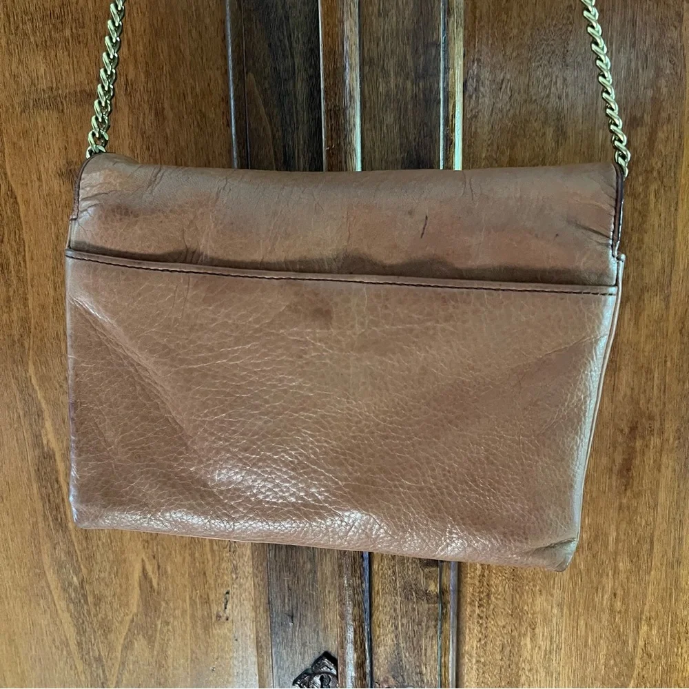 J CREW 100% Leather Shoulder Bag with Flap and Gold Chain Strap - Picture 6 of 10